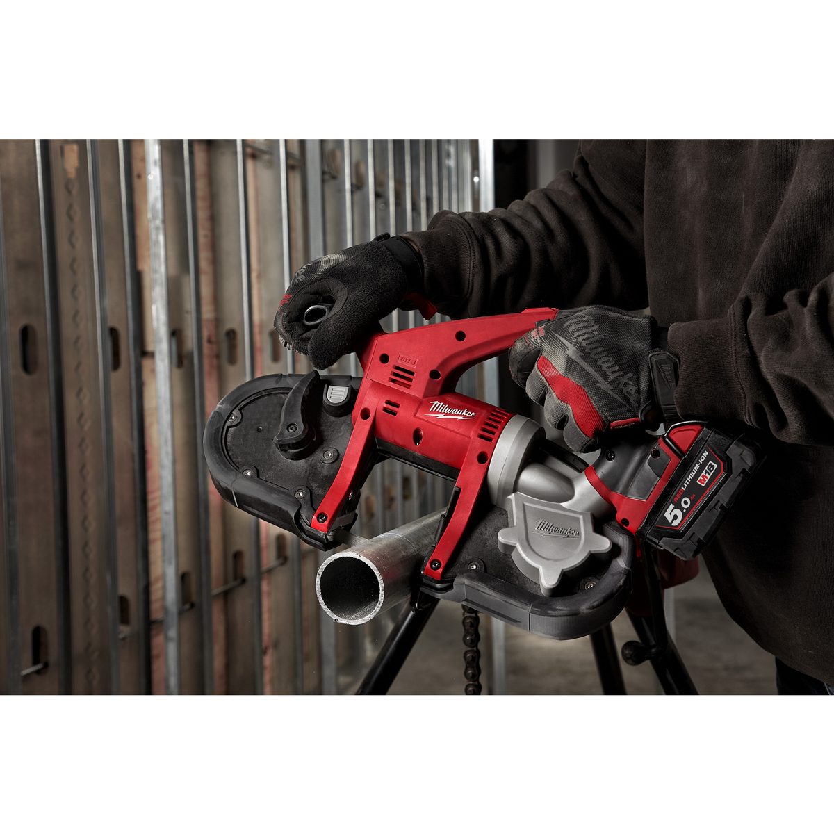 Milwaukee Kryt pásové pily pro M18 FBS85