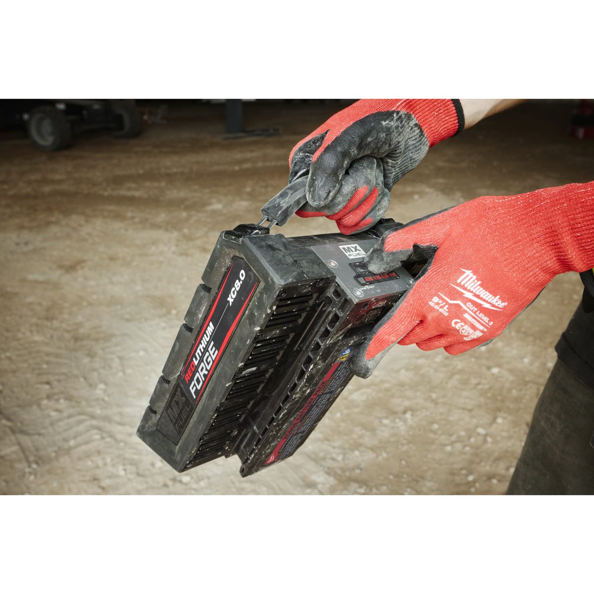 Milwaukee MX FUEL Forge 8Ah baterie - MXF XC608