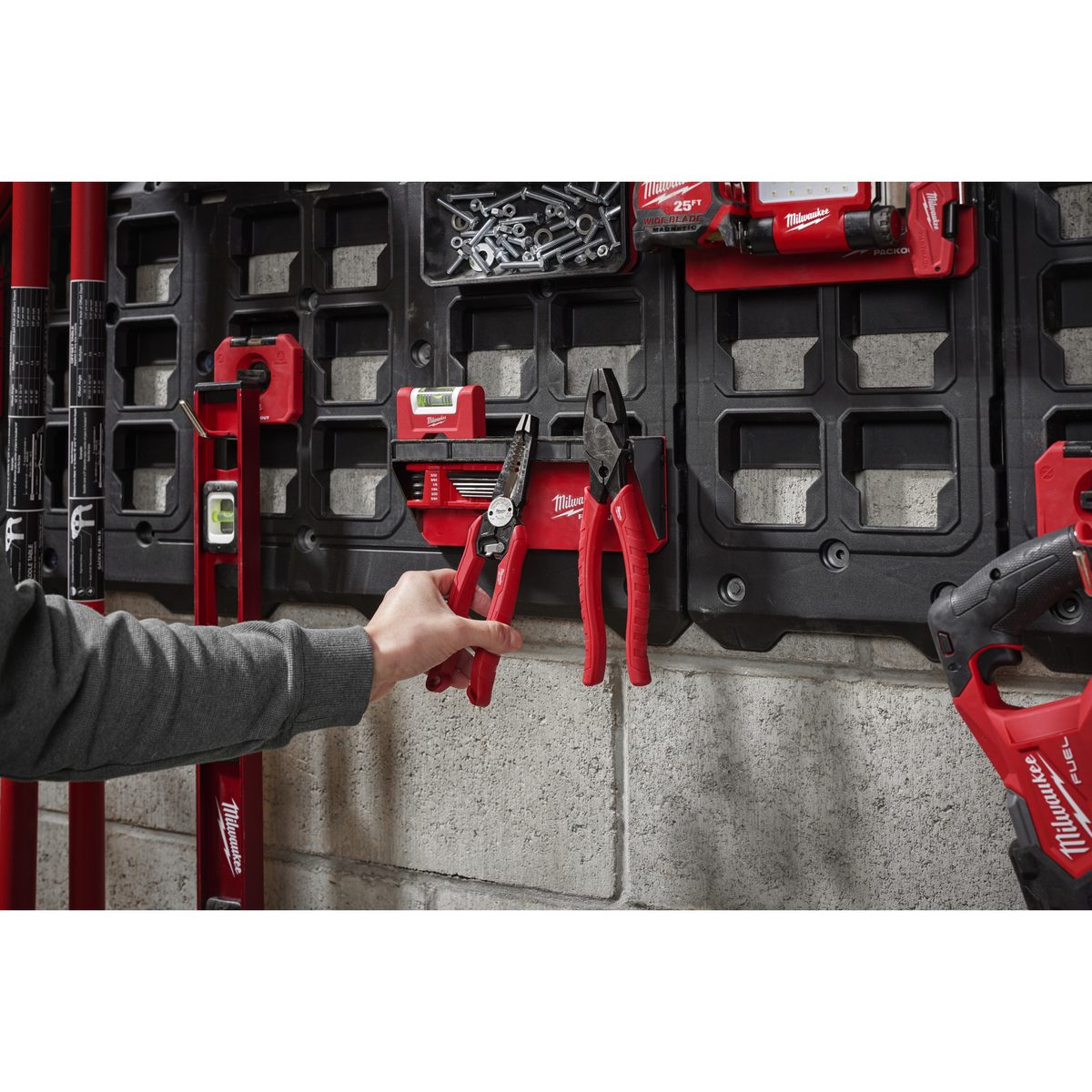 Milwaukee Packout magnetická polička