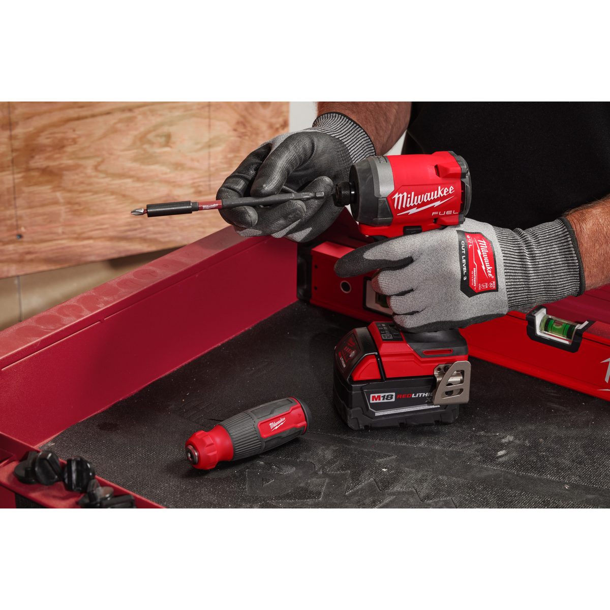 Milwaukee 14ks sada Shockwave Multi-Bit šroubováku s bity