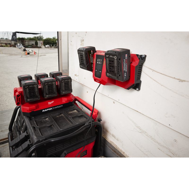Milwaukee M18 MDBSC Mobilní super nabíječka se dvěma sloty