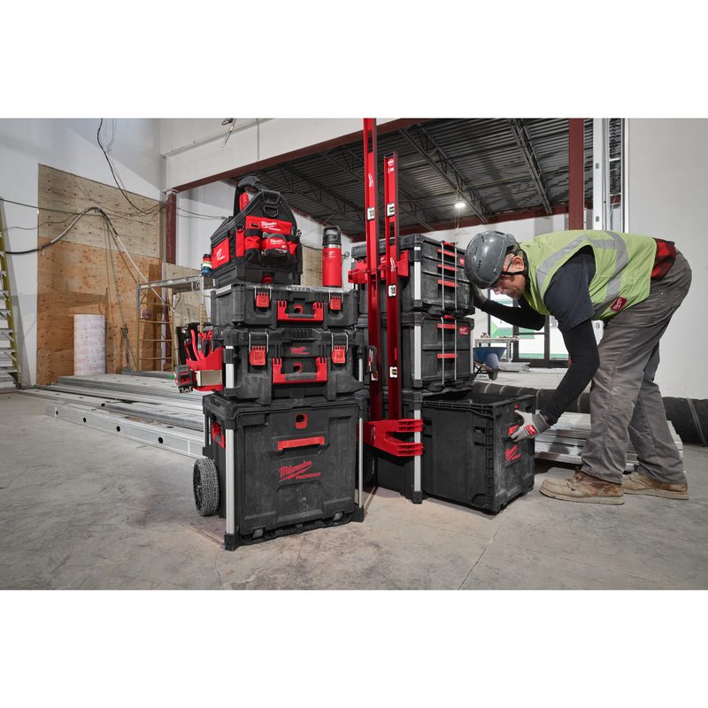 Milwaukee PACKOUT Zásuvkový box na kolečkách