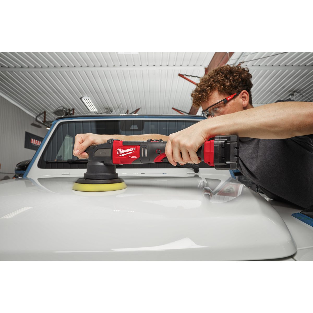 Milwaukee M18 FROP15-502X Aku excentrická leštička - 15 mm
