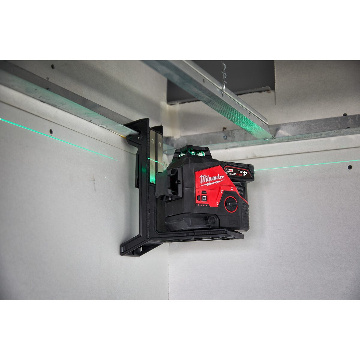 Milwaukee M12 3PLKIT-401P LASER 360° se zeleným paprskem a 3 rovinami