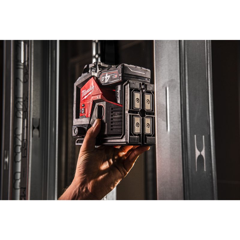 Milwaukee M12 3PLKIT-401P LASER 360° se zeleným paprskem a 3 rovinami