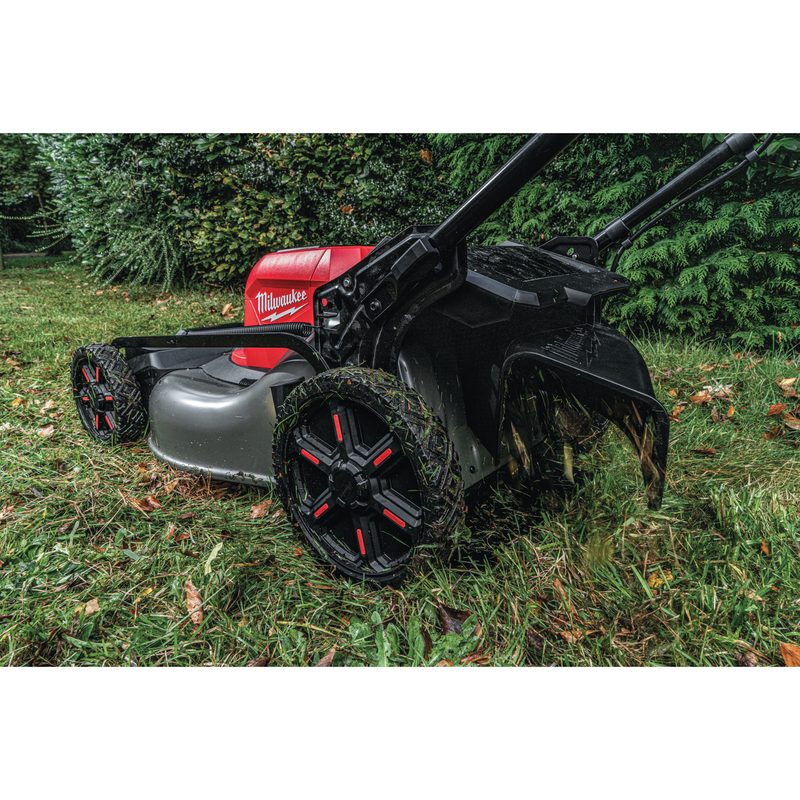 Milwaukee M18 F2LM53-0 Sekačka na trávu 53 cm s pojezdem - bez aku
