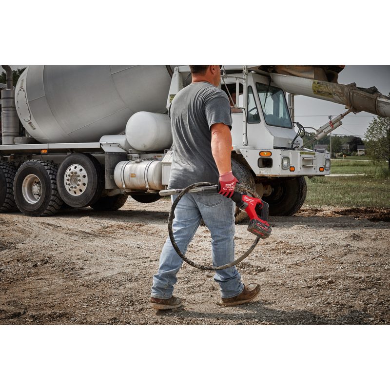 Milwaukee M18 FUEL FCVN24-0 Aku jehlový ponorný vibrátor na beton s kabelem 2,4 m