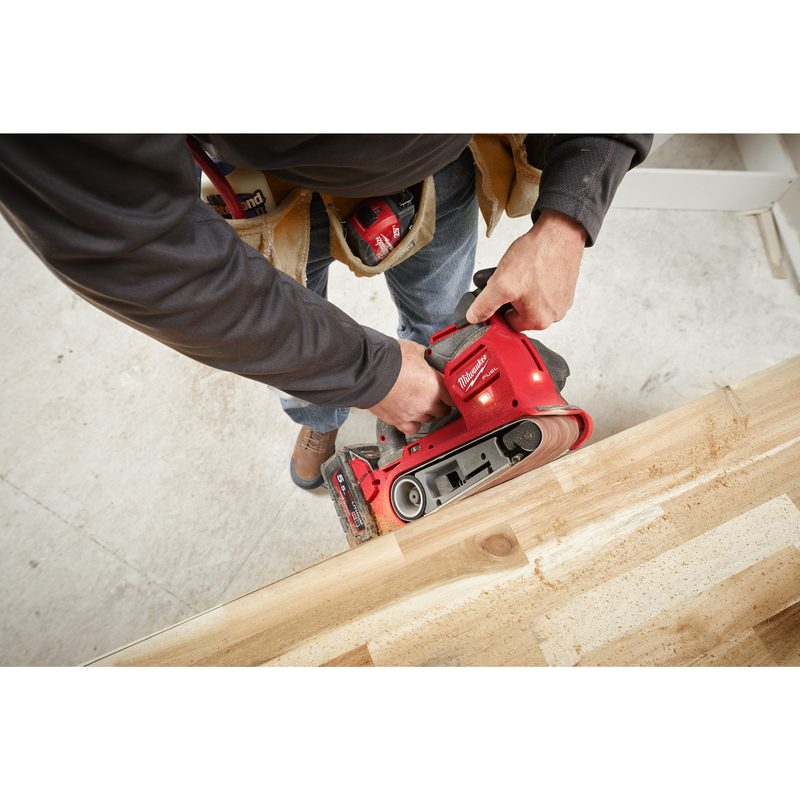 Milwaukee M18 FBTS75-552X 75 mm Pásová bruska