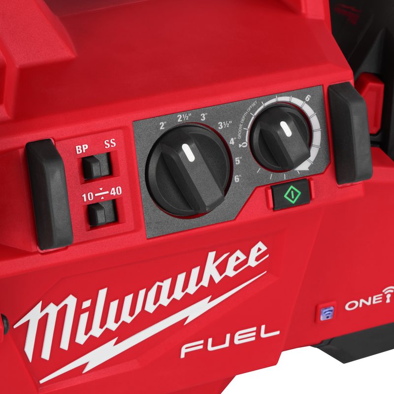 Milwaukee M18 FRGRO114-0C Drážkovací aku stroj - Kapacita (DN) 32-100 - Victaulic