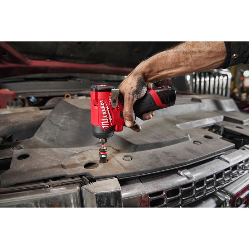 Milwaukee M12 FID2-202X FUEL HEX Šestihranný rázový šroubovák, 2x 2Ah