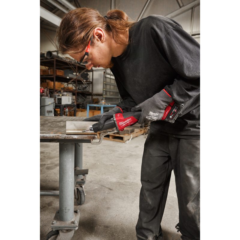 Milwaukee M18 FUEL ONE-KEY přímá bruska s proměnnými otáčkami a kolébkovým spínačem