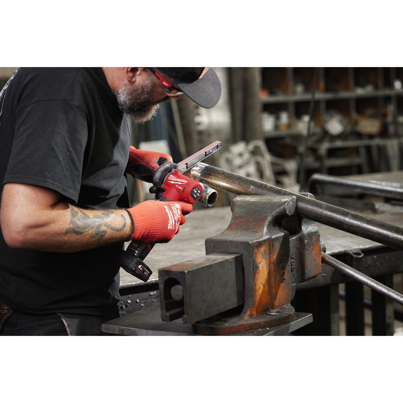Milwaukee M12 FBFL13-402B Pásová pilníková bruska - 13 mm