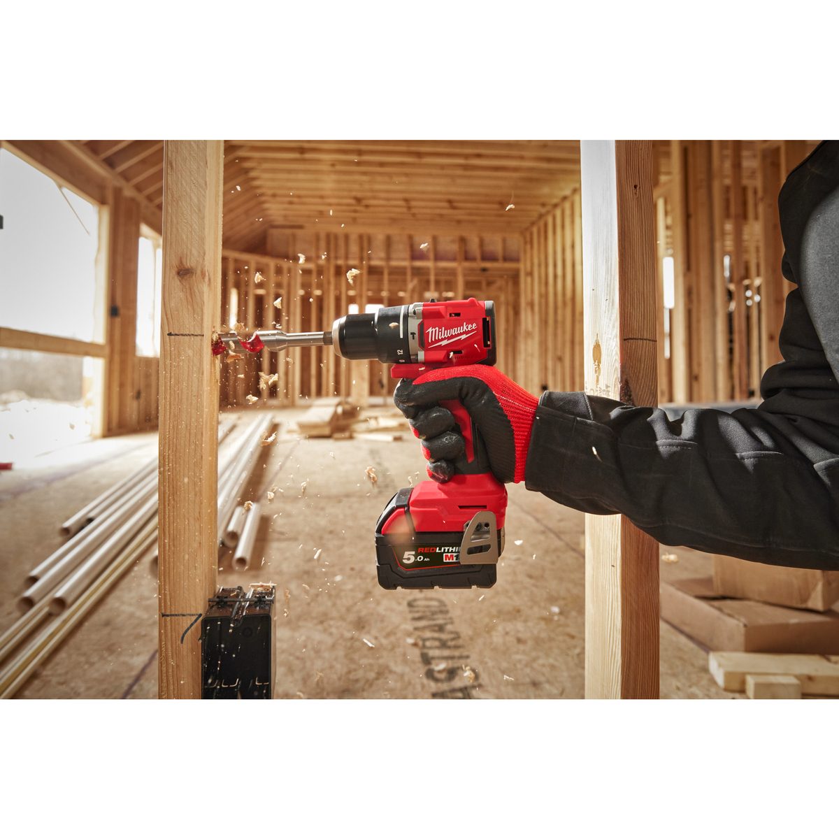 Milwaukee M18 BLPDRC-502C kompaktní bezuhlíková příklepová vrtačka