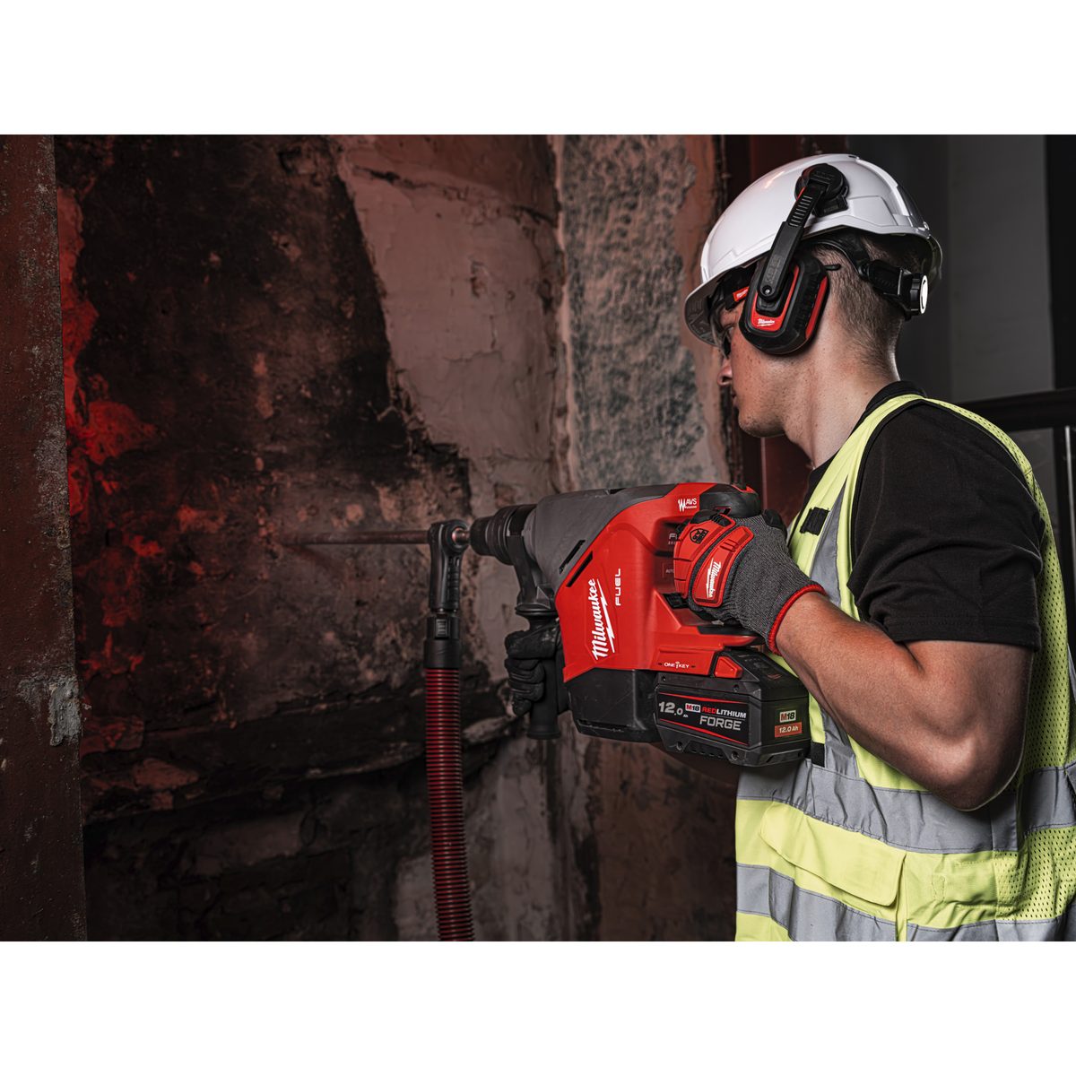 Milwaukee M18 FHACO540-122C SDS-MAX vratcí a bourací kladivo 40mm - 6kg