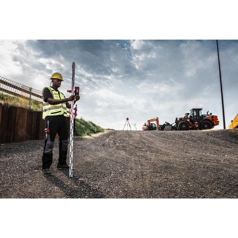 Milwaukee M18 RLOHV1200-201C Rotační laser duální nastavení sklonu, horizontální/ vertikální 1200m - ONE KEY