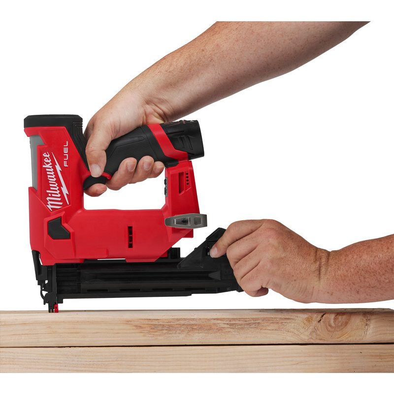 Milwaukee M12 FCN18GS-0X přímá hřebíkovačka 18 GA