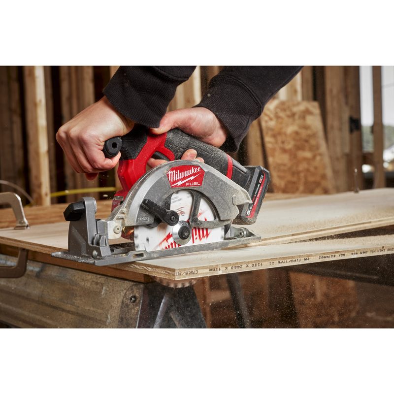 Milwaukee M12 FCS442-502X kotoučová pila - 2. generace