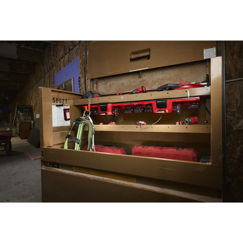 Milwaukee M12-18 GBC4 Nabíjecí stanice