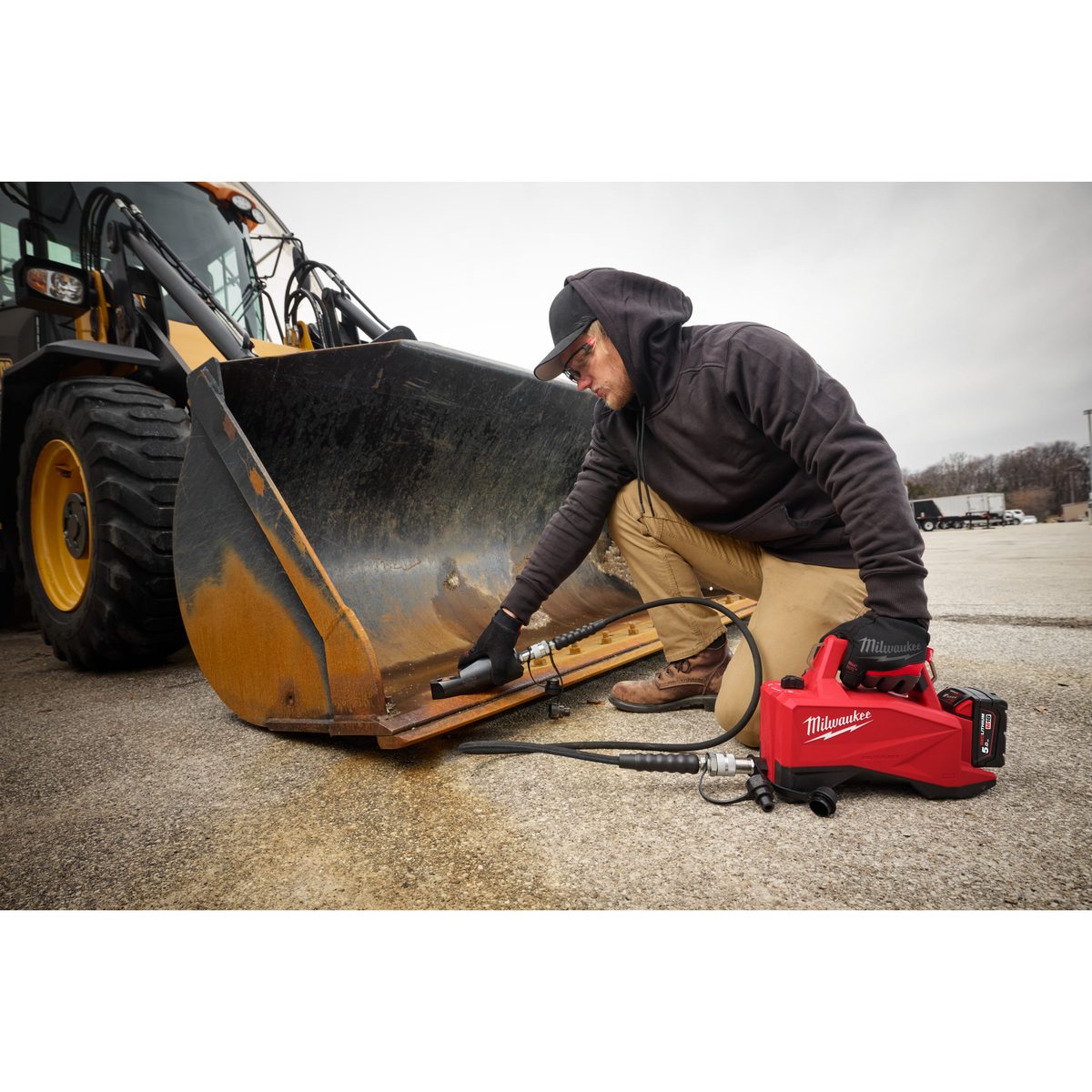 Milwaukee M18 HMP700-0 hydraulické mini čerpadlo 700 bar