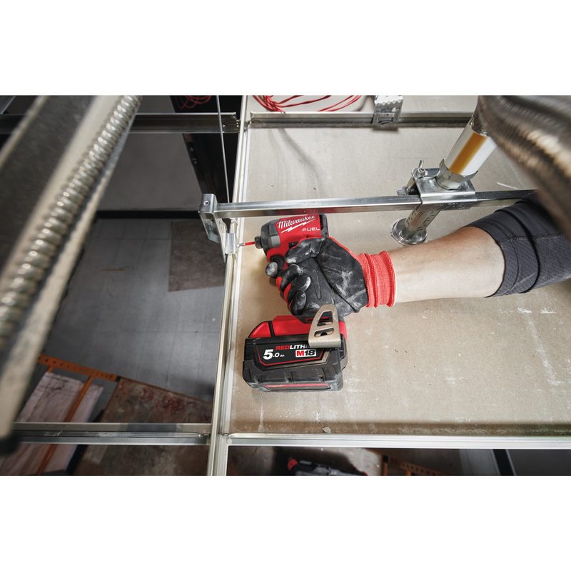 Milwaukee M18 FID3-0 ¼˝ Hex rázový utahovák