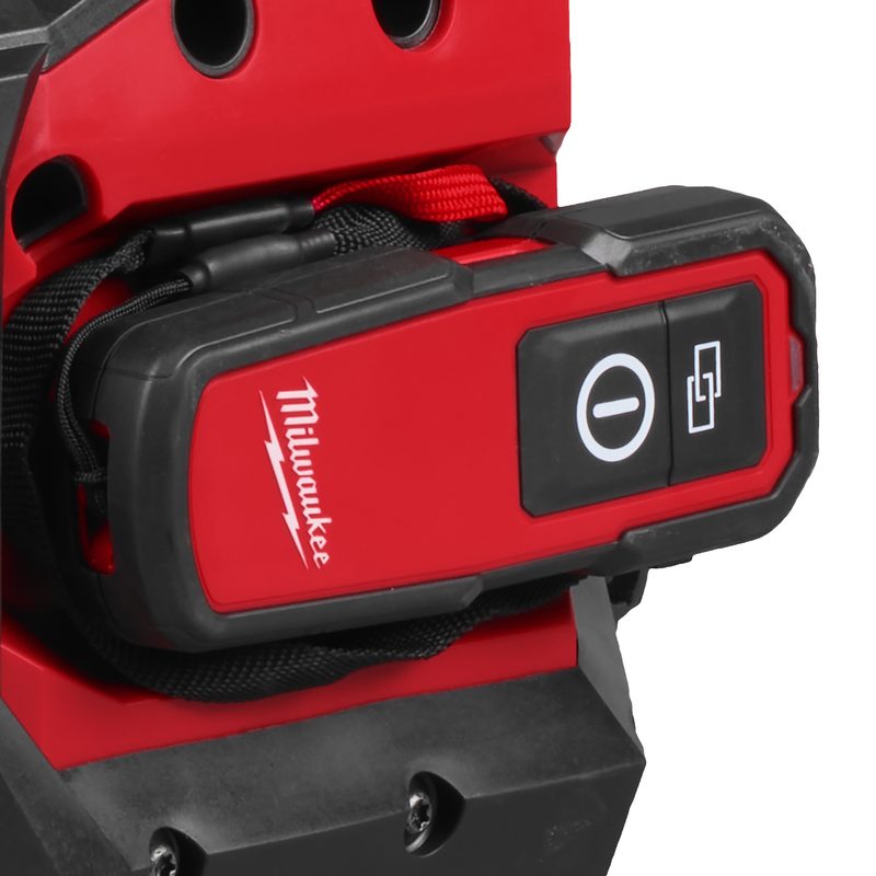 Milwaukee MXF CVHF-802 FUEL vysokofrekvenční vibrátor na beton