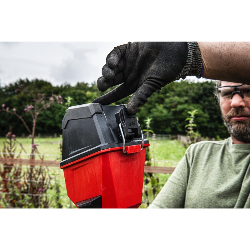 Milwaukee M18 BLSWP-801 Bezuhlíkové tyčové vodní čerpadlo HYDROPASS – 5670 l/h