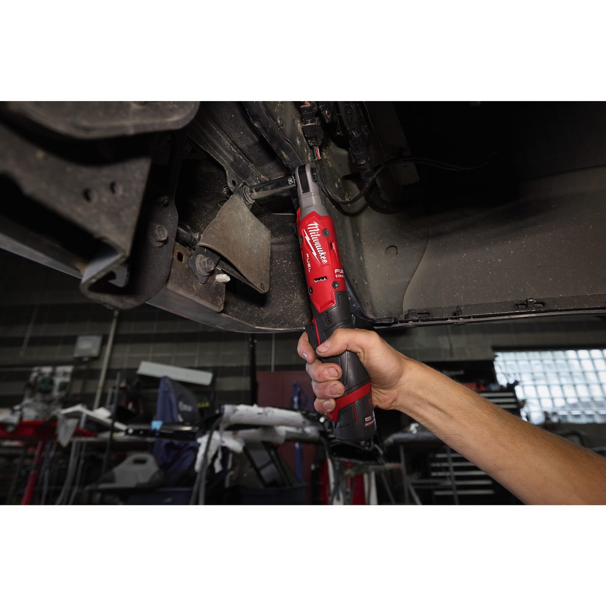 Milwaukee M12 FIR38G2-0 Aku ráčna 3/8" – 95 Nm