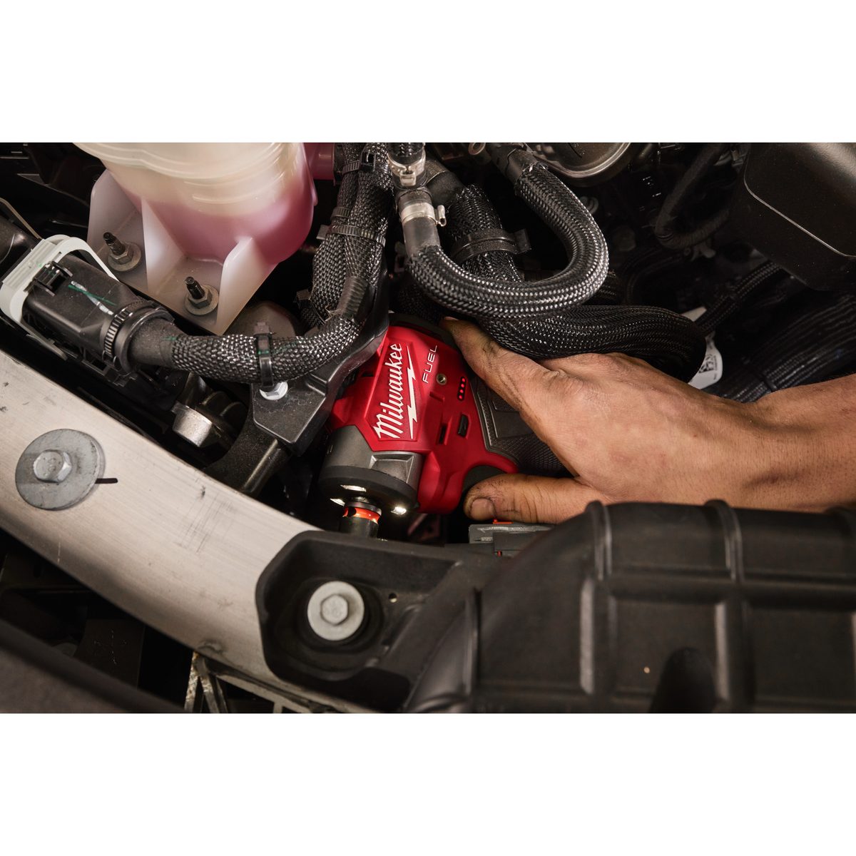 Milwaukee M12 FSCIWF38-252X Subkompaktní rázový utahovák 3/8 - 305 Nm