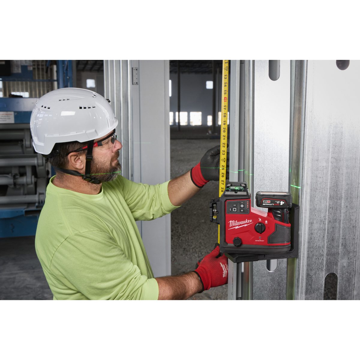Milwaukee M12 A3PLO-0C Křížový laser 360° s automatickým zarovnáním paprsku