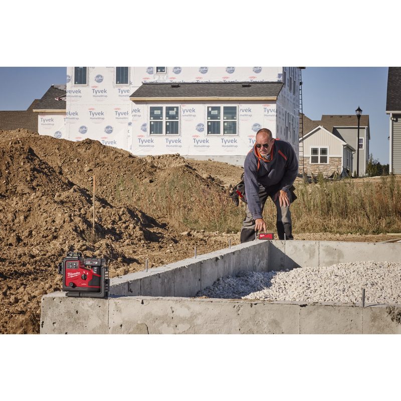 Milwaukee M12 A3PLO-0C Křížový laser 360° s automatickým zarovnáním paprsku
