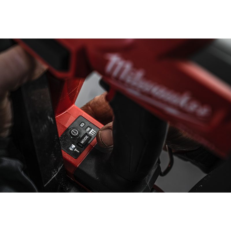 Milwaukee M18 FN16GA-0 dokončovací hřebíkovačka 16 GA 2-režimová