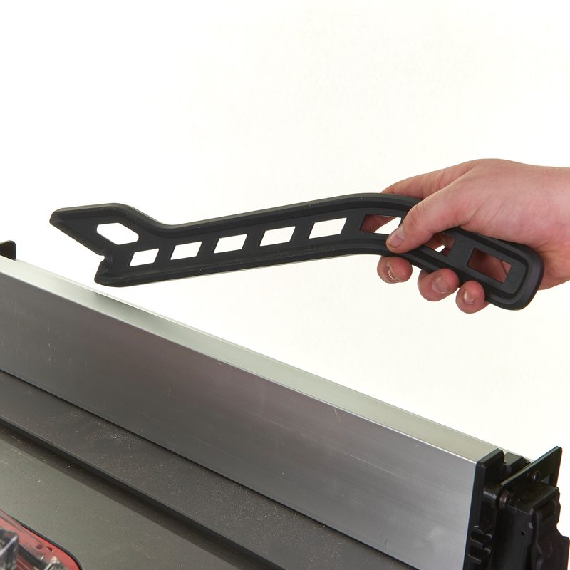 Milwaukee M18 FTS210-121B FUEL ONE-KEY stolní pila