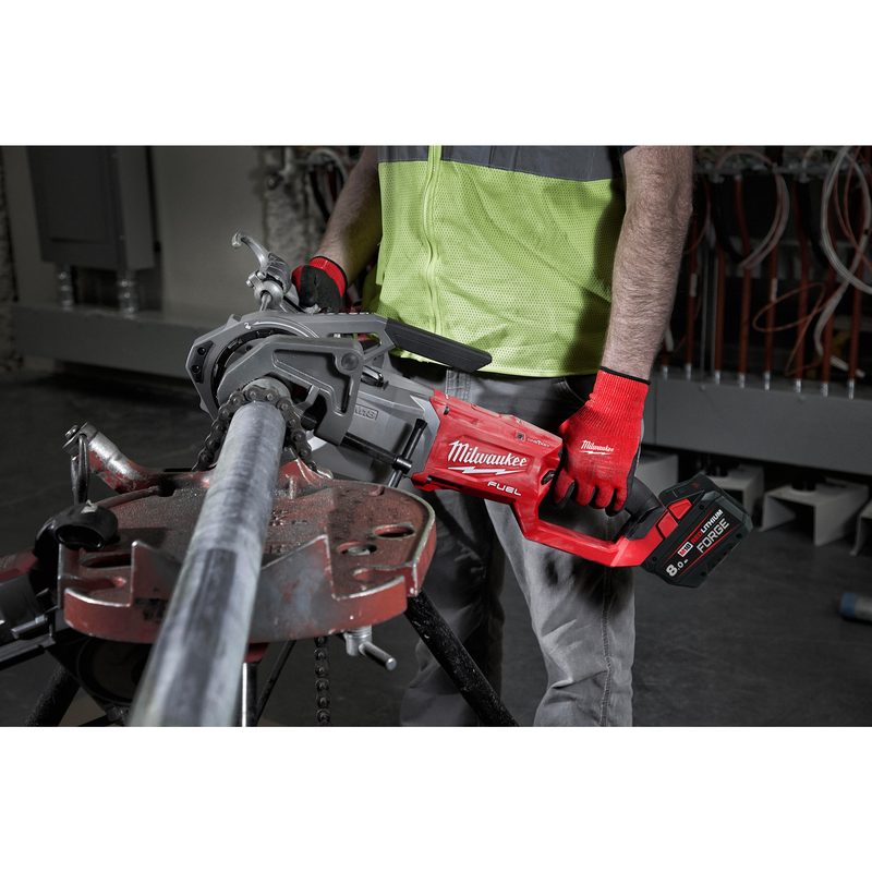 Milwaukee M18 FPT114-802C 1 1/4˝ závitořez