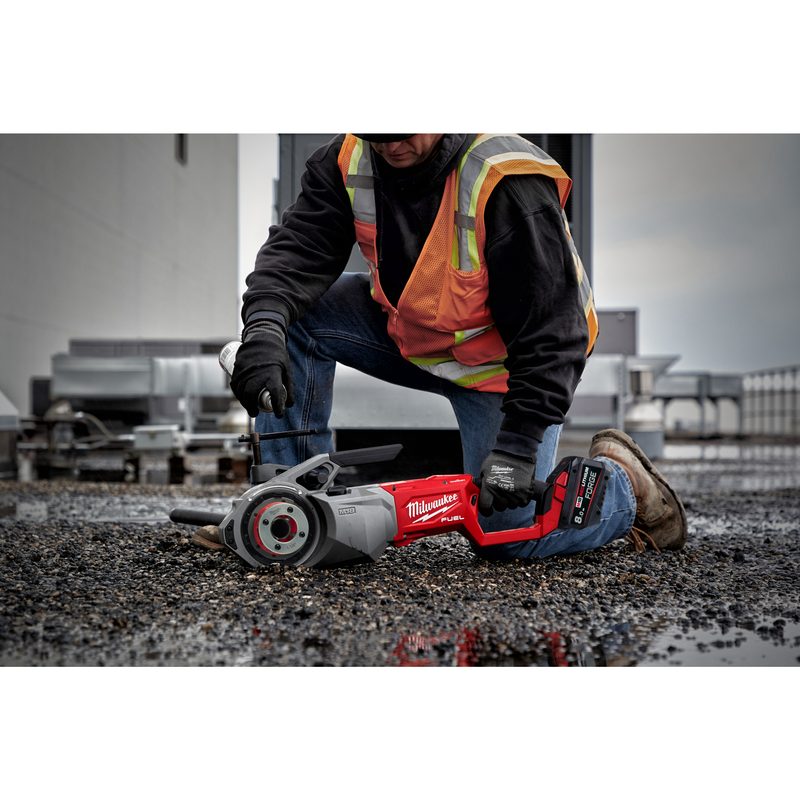 Milwaukee M18 FPT114-802C 1 1/4˝ závitořez