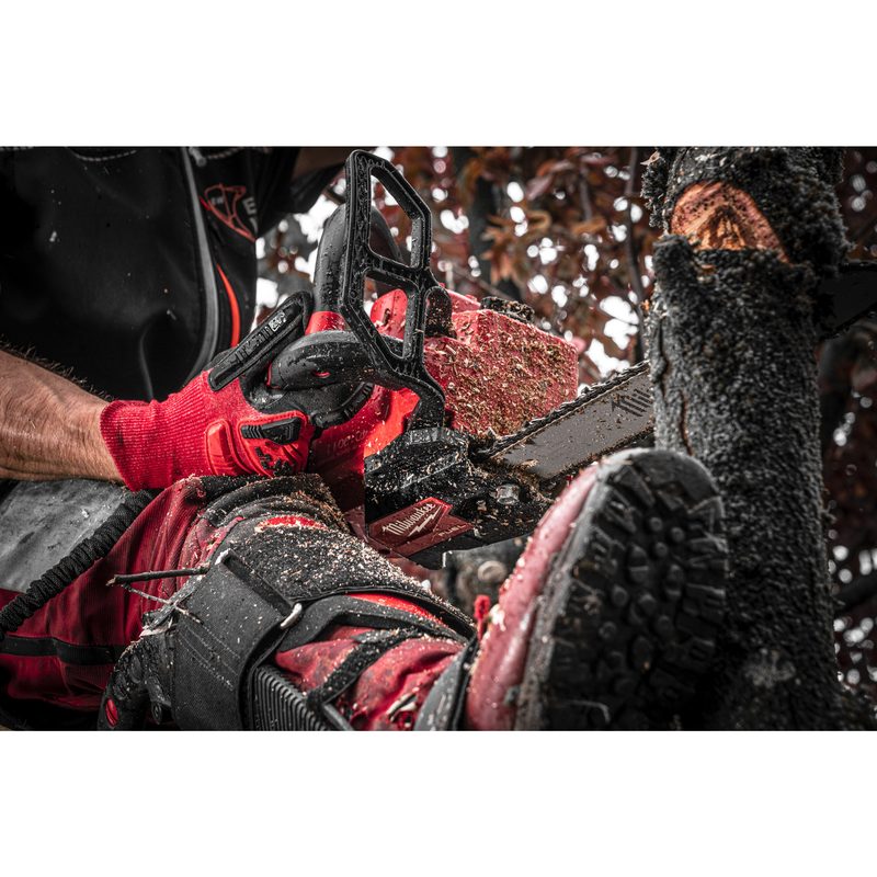 Milwaukee M18 FTHCHS35-802 řetězová pila s horní rukojetí 35CM