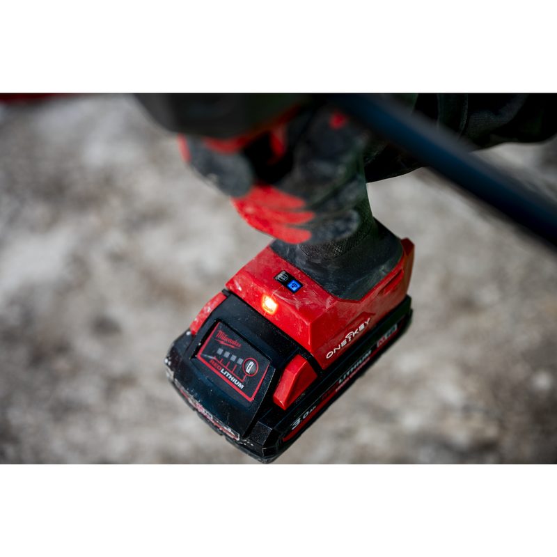 Milwaukee M18 FCST-302CA Odizolovač kabelů - 50–800 mm²