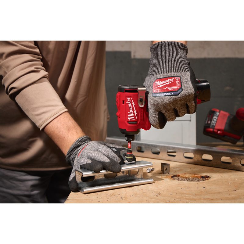 Milwaukee M12 BLIDRC-0 Kompaktní bezuhlíkový rázový utahovák – 124 Nm