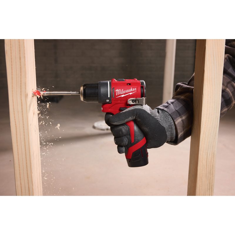 Milwaukee M12 BLPDRC-202C Kompaktní bezuhlíková příklepová vrtačka – 40 Nm