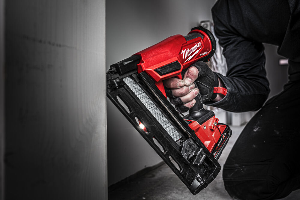 Milwaukee M18 FN16GA-0X Aku dokončovací hřebíkovačka 20°