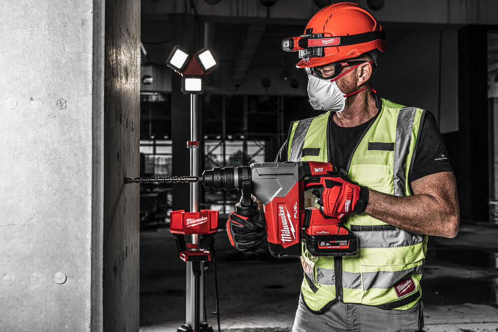 Milwaukee M18 ONEFHPXDEL-552C SDS plus 32 mm vrtací a sekací kladivo - ONE-KEY s odsáváním
