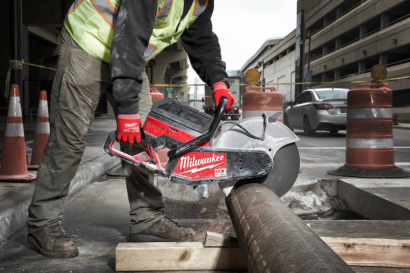 Milwaukee MXF COS350-0 Rozbrušovací pila