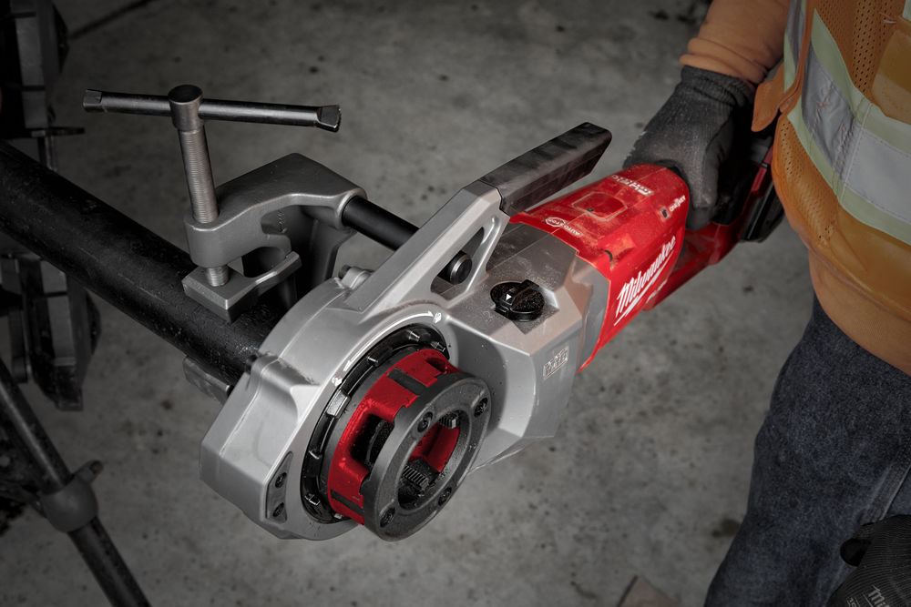 Milwaukee M18 FPT2-0C FUEL ONE-KEY 2˝ závitořez