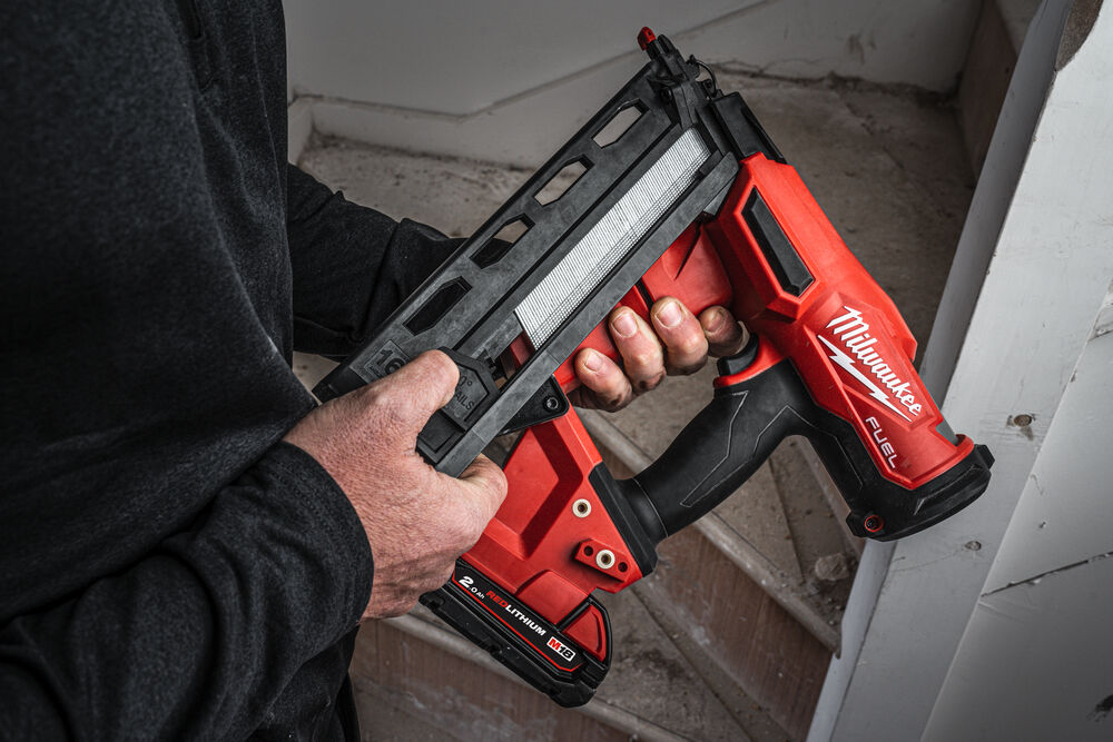 Milwaukee M18 FN16GA-0X Aku dokončovací hřebíkovačka 20°