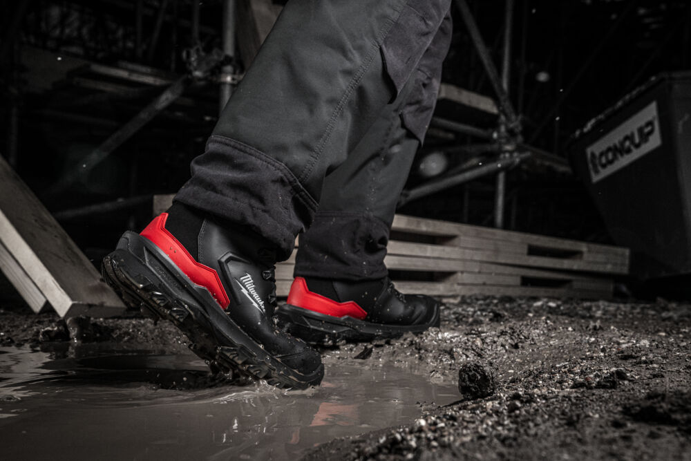 Milwaukee Pracovní obuv kotníková ARMOURTRED S7S BOA - velikost 47