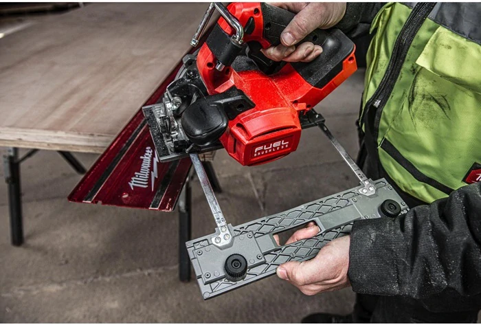 Milwaukee Adaptér pro vodící lištu pro M18 FCSDC165-0