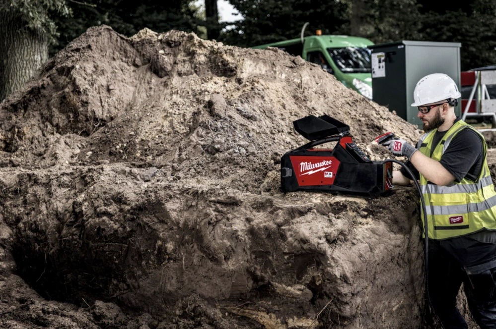 Milwaukee MXF EFP-802 Elektrofúzní svářečka - aku svářečka na PE trubky do 200 mm