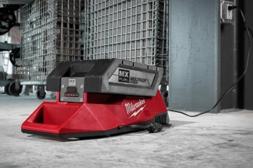 Milwaukee MXF C MX FUEL NABÍJEČKA
