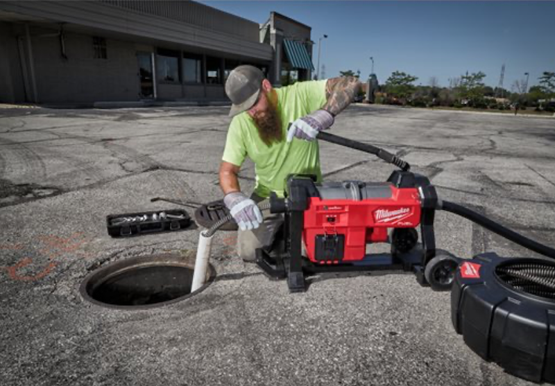 Milwaukee M18 Fuel sekční čistička FSSM-121