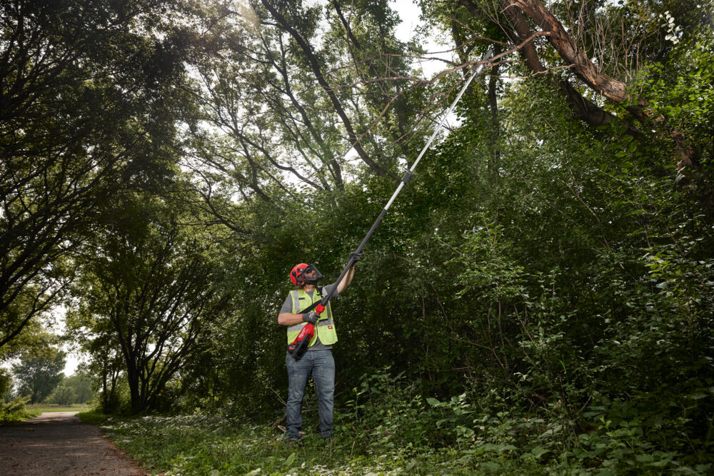 Milwwaukee M18 FTPS30-0 Teleskopická vyvětvovací pila 30 cm