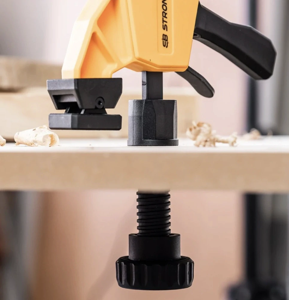 Svislá upínka - šroubovací svorka STRONGBOLD StrongClamp - 25 cm